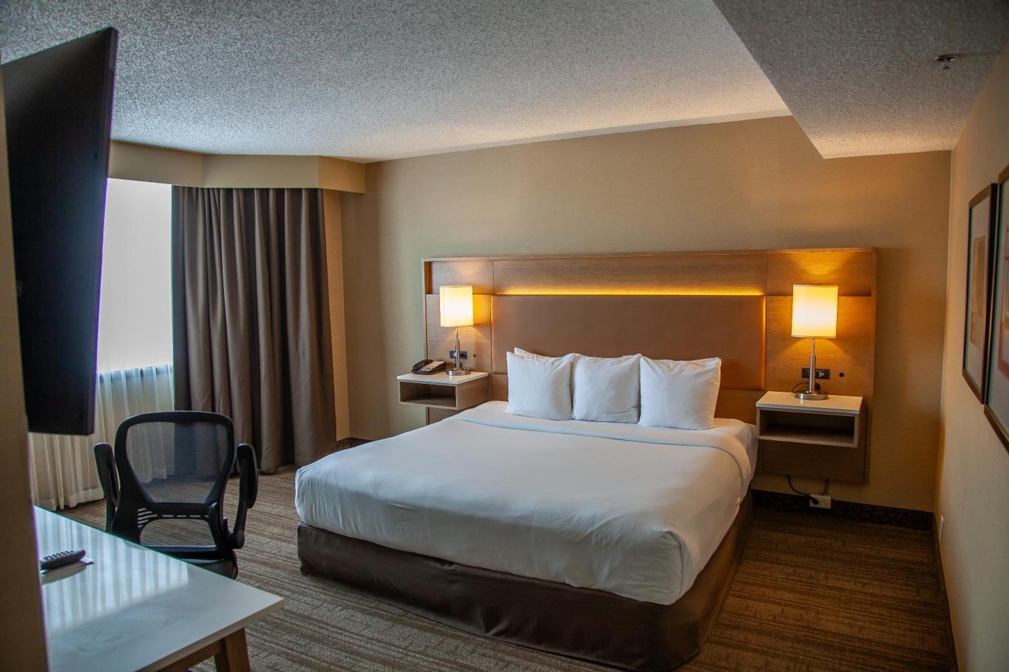 Edmonton Hotel & Convention Center Edmonton Exteriör bild